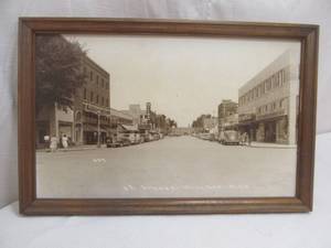 vintage street scene