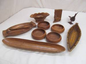 wood crafted dishes