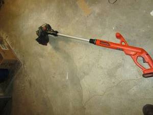 Black & Decker battery trimmer...