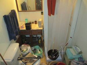 Everything in this room not attache...
