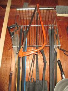 Lot of yard tools, brooms, buckets,...
