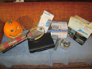 Lot of electronics and household it...