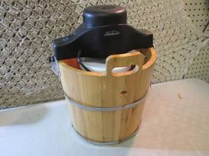 Sunbeam Ice Cream Maker  RMC...