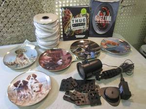 Lot of Misc Collector Plates, 100 Y...