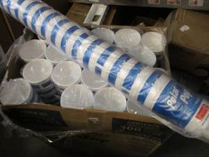 Case of 300 42 ounce Hot or Cold In...