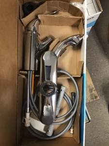 lot 60 image: Moen Brecklyn Single-Handle Pull-Out Sprayer Kitchen Faucet with Power Clean in Chrome