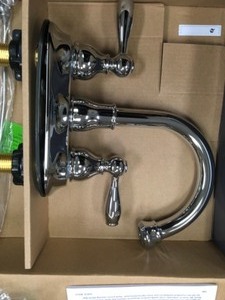 lot 122 image: Glacier Bay Mandouri bath faucet
