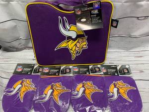 lot 18 image: Minnesota Vikings Seat Cushion & 4 Mirror Covers