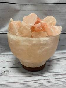 lot 22 image: Himalayan Salt Lamp Bowl with Light & Wood Base New