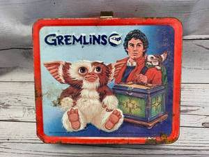 lot 28 image: Vintage 1984 Gremlins Lunchbox