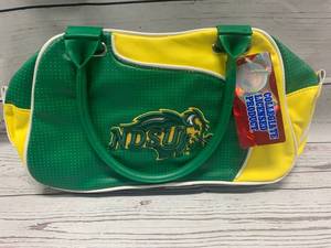 lot 59 image: NDSU Bison Womens Purse Clutch Bowler Style Bag New
