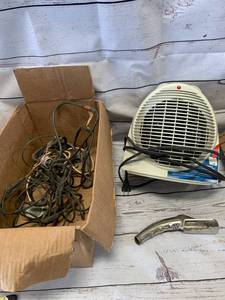 lot 62 image: DeLonghi Space Heater, Antique Oil Spout, Tank Heat Elements