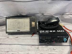 lot 66 image: Weathermax CB Radio, 1960s York Transistor Radio