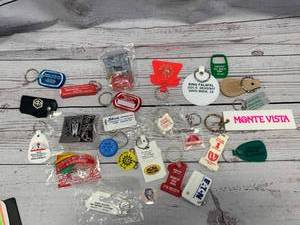 lot 67 image: Lot of 25 Vintage Advertising Keychains