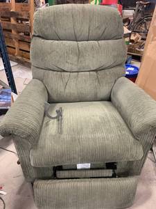 lot 83 image: Laz-E-Boy Rocker Recliner