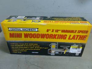 lot 1 image: New Lathe