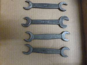 lot 42 image: Vintage Ford Wrenches