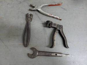 lot 43 image: Vintage Tools