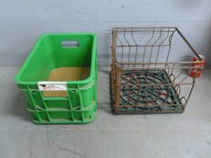 lot 50 image: Vintage Dairy Crate