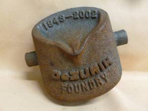 lot 68 image: Cast Iron Paperweight