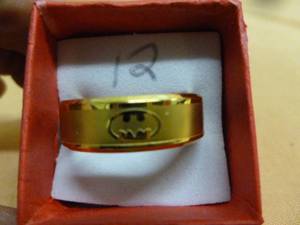 lot 113 image: Mens Ring