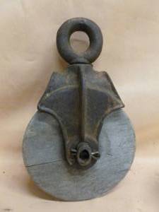lot 145 image: Vintage Barn Pulley