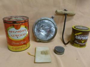 lot 158 image: Vintage Items