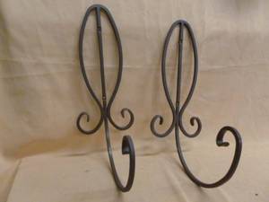lot 161 image: Metal Decor