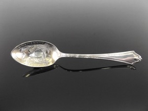 lot 81 image: Antique .925 Sterling Silver Minnehaha Falls Minneapolis Souvenir Spoon 