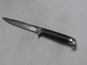 lot 57 image: Vintage Western Knife
