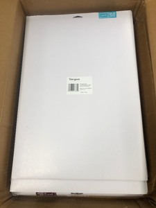 lot 63 image: MSRP $70 EACH    LOT OF 14 NEW IN BOX TARGUS OR 3M ANTI GLARE PRIVACY MONITOR SCREENS SIZES 20, 21.5, 22, 23, 19 