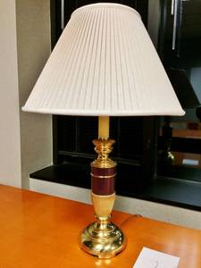 lot 30 image: Stately Cresswell Solid Brass Table Lamp With Shade - Excellent Working Condition  30 Height