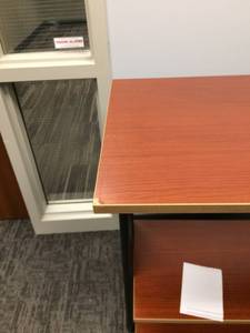 lot 100 image: Stand-Up Mobile Work Desk by Safeco Products