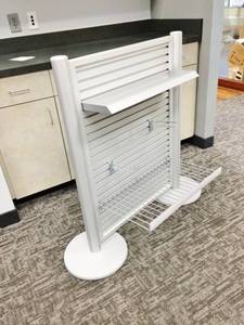 lot 121 image: MSRP $800 Double Sided Trade Show Retail Aluminum Slat Wall Display Stand With 4 Sided Heavy Duty&nbspUpright Merchandising Posts Stanchions - Excellent Condition - Accessories Not Included Approx. 38 x 40