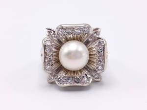 lot 19 image: Remarkable Pearl and Diamond Art Deco Estate Ring in 14k White Gold - $3263 Appraisal