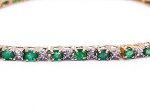lot 20 image: Gorgeous Natural Emerald and Diamond Estate Tennis Bracelet in 14k Yellow Gold