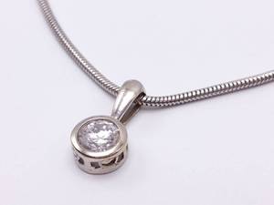 lot 21 image: High-Quality Diamond Modern Estate Necklace in 14k White Gold