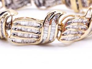 lot 3 image: Stunning Ladies 10 Carat Diamond Estate Bracelet in 14k Yellow Gold - $8000 Appraisal