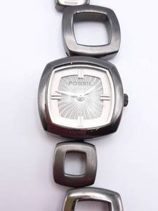 lot 61 image: Fossil ES-1918 Ladies Geometic Estate Watch