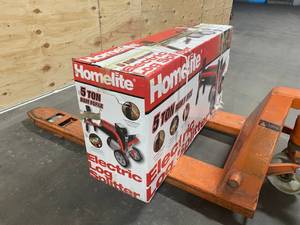 lot 19 image: HOMELITE 5-ton Ram Force Electric Log Splitter