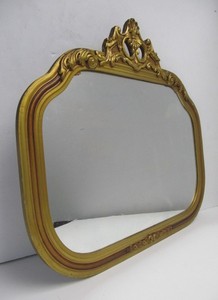 lot 9 image: Ornate Antique Gold Gilt Wall Mirror