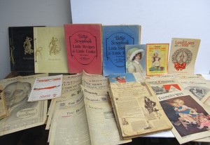 lot 39 image: Large Lot of Vintage & Antique Paper Ephemera Magazines Store Catalogs etc