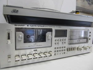 lot 57 image: Vintage JVC Turntable & SHARP Cassette Deck