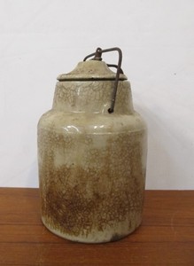 lot 214 image: Antique Bale Top Stoneware Fruit Jar