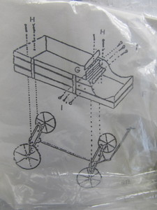 lot 156 image: BRAND NEW In Box Decorative Amish Country Wagon IndoorOutdoor Planter (Green)
