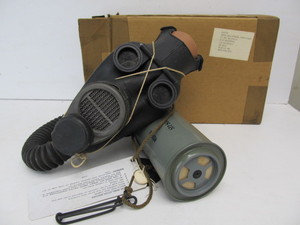 lot 176 image: Original NOS Unused U.S. Military Complete Korean War Gas Mask
