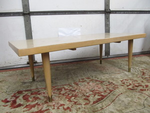lot 251 image: Mid Century Tapered Leg Low Coffee Table