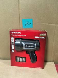 lot 25 image: HUSKY 500 Lumen LED SPOTLIGHT 1001 596 206 Virtually Unbreakable wBatteries not used