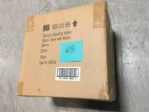 lot 48 image: Defiant SunSmart 8 Amp In-Wall Digital Timer-49820 case of 3 - New