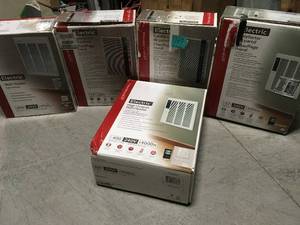 lot 107 image: Lot of 3 Fahrenheat Smart Series 19 in. x 15-34 in. 4000-Watt High Output Wall Heater in good condition